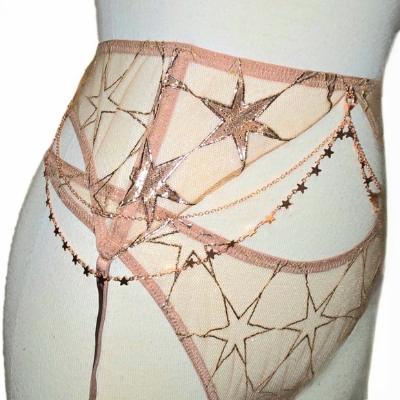 🆕Victoria's Secret Rose Gold Starstruck Bombshell, Garter & Thong - 32D/XS-S/S - Picture 6 of 16